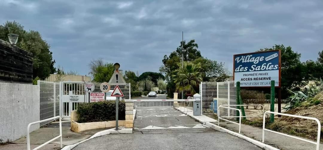 Torreilles Plage: Villa Atypique Bord De Mer Mediterranee ภายนอก รูปภาพ